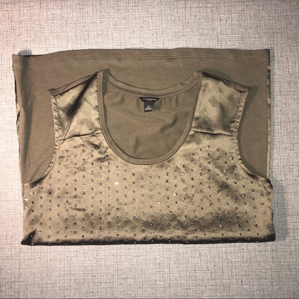 🪴 3/$25 - Beaded Blouse